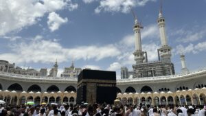 What To Expect From a Women's Umrah Packages | Expert Tips For UK Pilgrims