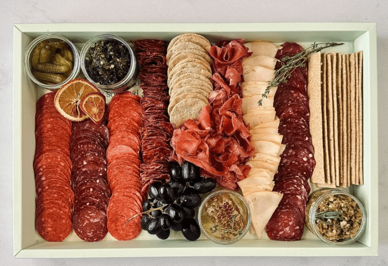 charcuterie board dubai
