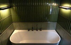 Bathtub Refinishing.jpg